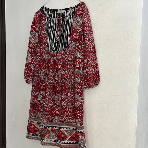 Cato Red and Black Sundress with Bishop Sleeves - Picture 5 of 6